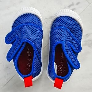 Cat & Jack Mesh velcro sneakers Size 5